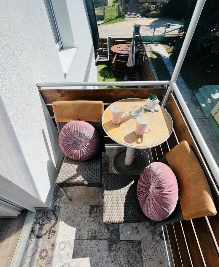 Balcsitthon Apartmanok 希欧福克 外观 照片
