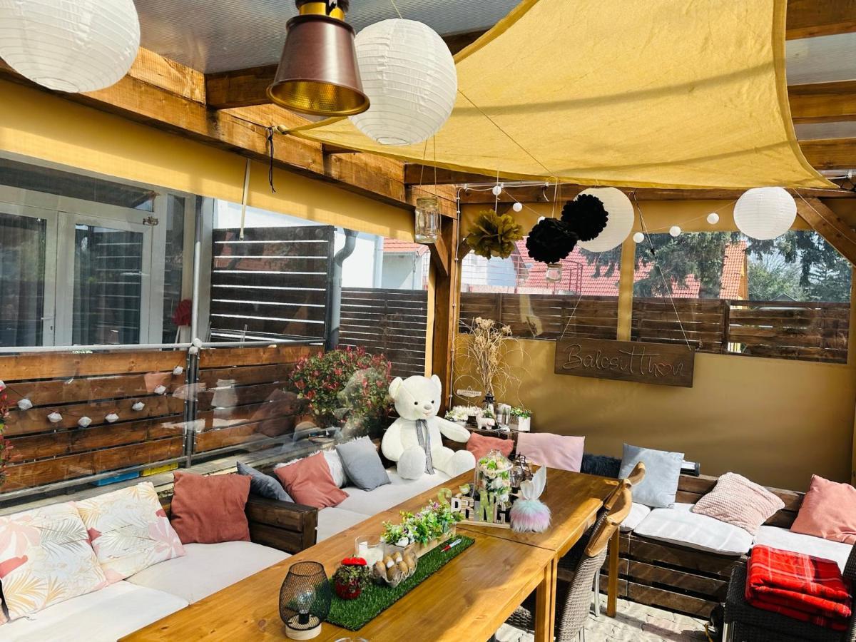 Balcsitthon Apartmanok 希欧福克 外观 照片